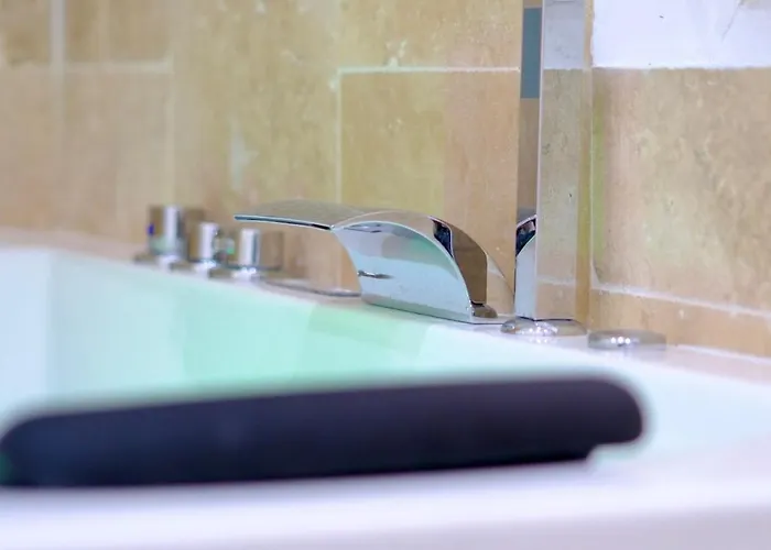 Apartment Centre - Le De La Cigogne