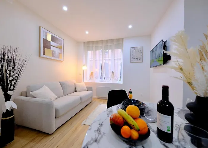 Apartment Centre - Le De La Cigogne