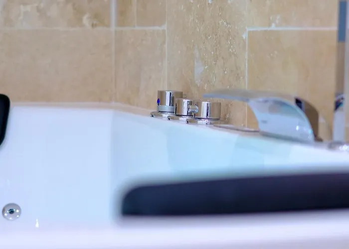 Centre - Le De La Cigogne Apartment